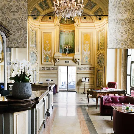 Florentine, A Beauvallon & 5* Lyon