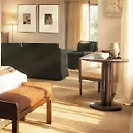 Florentine, A Beauvallon & Lyon