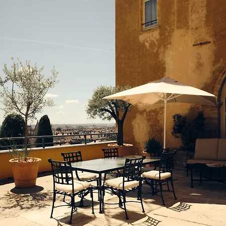 Florentine, A Beauvallon &