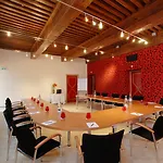 Florentine, A Beauvallon & Hotel