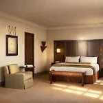 Florentine, A Beauvallon & Hotel