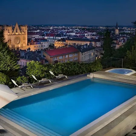 Florentine, A Beauvallon & Lyon