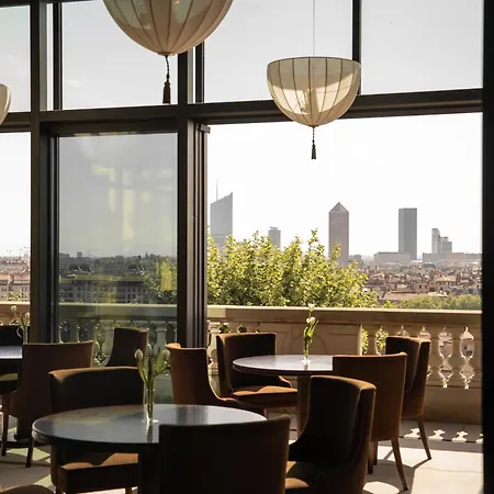 Florentine, A Beauvallon &