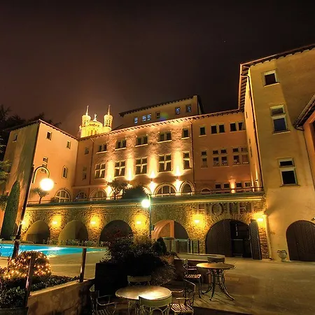 Florentine, A Beauvallon & 5* Lyon